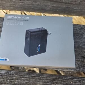 GoPro Supercharger International Dual-Port Charger Black NEW